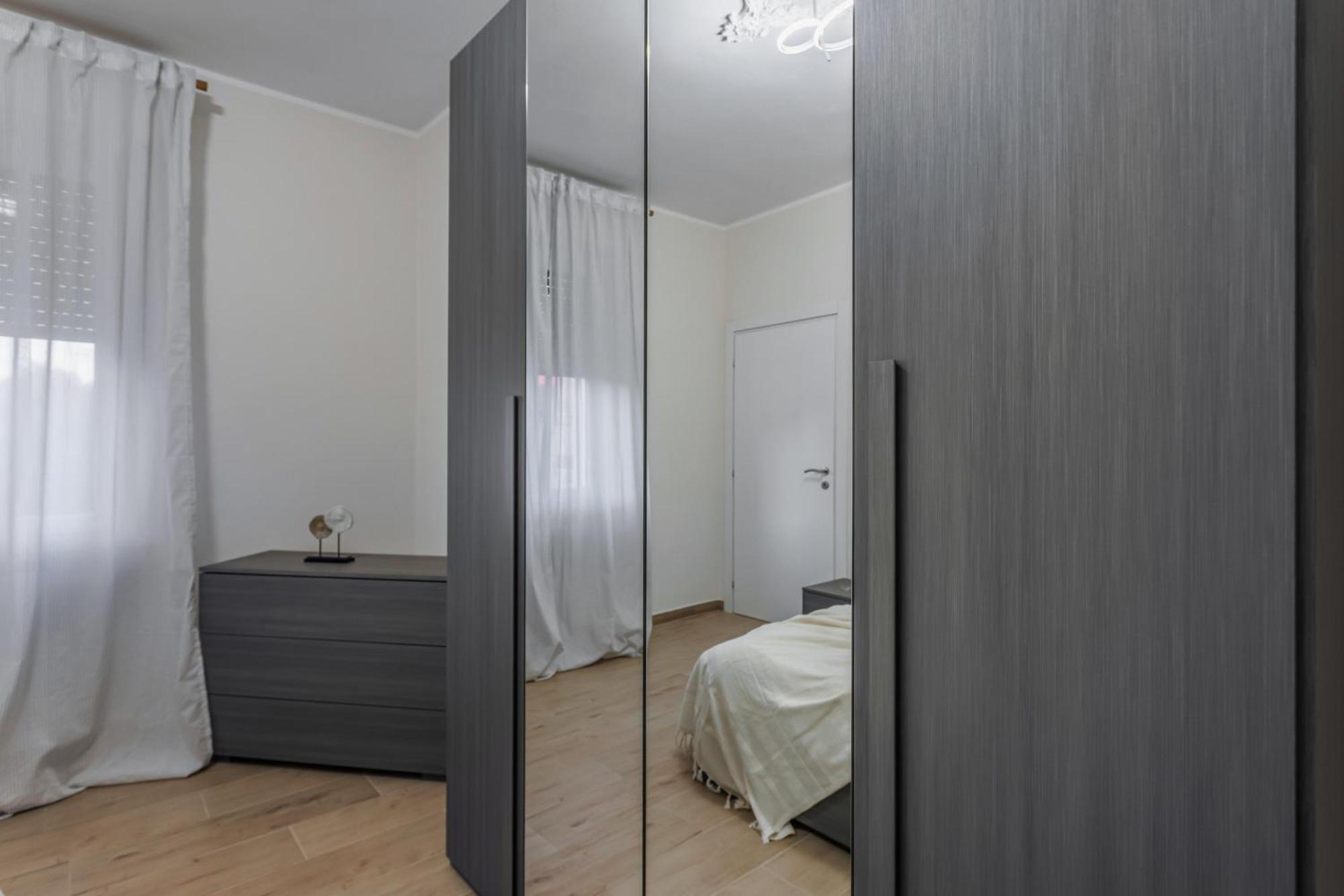 Ares&athena - - By Host4u Apartment Pavia